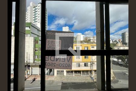 Apartamento à venda com 3 quartos, 110m² em Carmo, Belo Horizonte