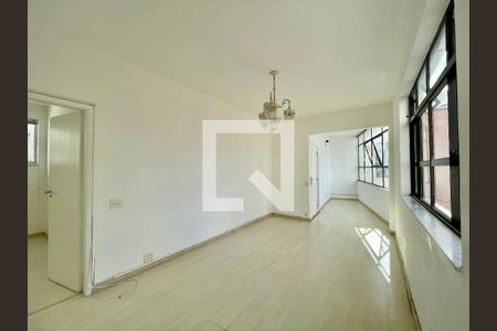 Apartamento à venda com 3 quartos, 110m² em Carmo, Belo Horizonte