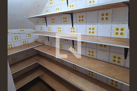 Despensa de casa à venda com 3 quartos, 178m² em Cerâmica, São Caetano do Sul