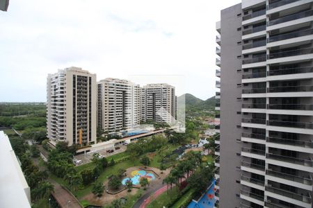 Sala - Vista de apartamento para alugar com 2 quartos, 80m² em Barra Olímpica, Rio de Janeiro