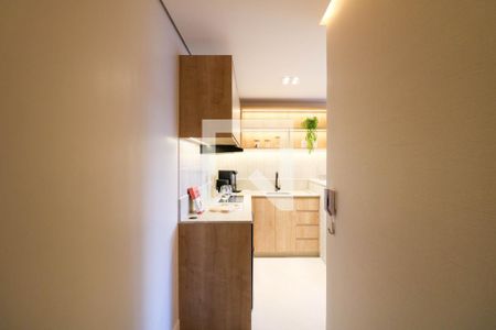 Hall de entrada de kitnet/studio à venda com 1 quarto, 30m² em Cidade Monções, São Paulo
