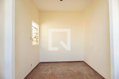 Quarto 1 de casa para alugar com 2 quartos, 52m² em Sagrada Família, Belo Horizonte
