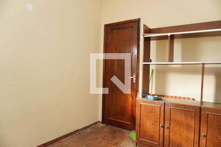 Quarto 2 de casa para alugar com 2 quartos, 52m² em Sagrada Família, Belo Horizonte