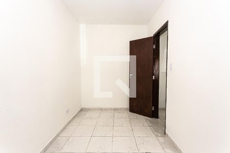 Quarto 2 de casa para alugar com 2 quartos, 110m² em Vila Antonina, São Paulo