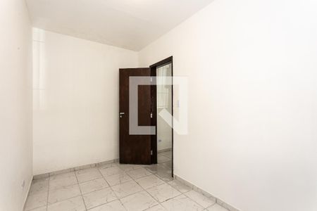 Quarto 2 de casa para alugar com 2 quartos, 110m² em Vila Antonina, São Paulo