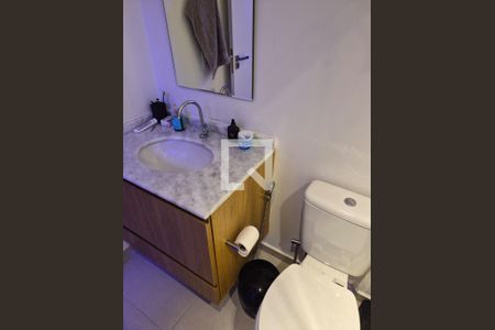 Banheiro de kitnet/studio para alugar com 1 quarto, 37m² em Sumaré, São Paulo