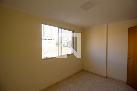 Quarto 2 de apartamento para alugar com 3 quartos, 60m² em  Samambaia Norte (samambaia), Brasília