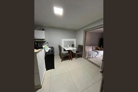 Sala de jantar de casa à venda com 3 quartos, 100m² em Parque Maria Domitila, São Paulo