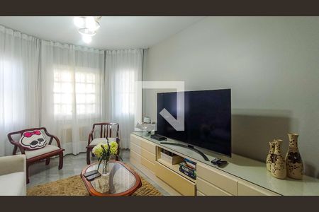 Sala de casa de condomínio à venda com 3 quartos, 161m² em Guarujá, Porto Alegre