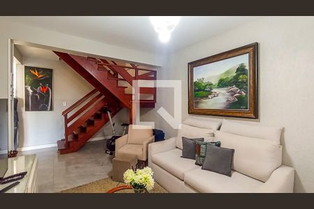 Sala de casa de condomínio à venda com 3 quartos, 161m² em Guarujá, Porto Alegre