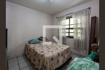 Casa à venda com 4 quartos, 270m² em Jardim Marisa, São Paulo