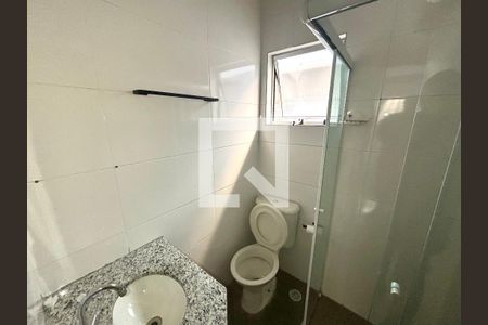 Banheiro de apartamento para alugar com 2 quartos, 60m² em Cangaiba, São Paulo