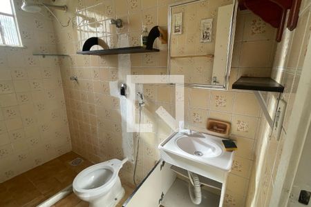 Banheiro de casa para alugar com 2 quartos, 54m² em Doutor Laureano, Duque de Caxias