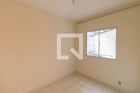 Apartamento à venda com 2 quartos, 60m² em Heliópolis, Belo Horizonte