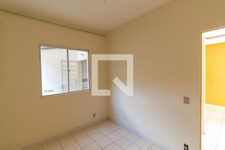 Apartamento à venda com 2 quartos, 60m² em Heliópolis, Belo Horizonte
