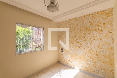 Apartamento à venda com 2 quartos, 60m² em Heliópolis, Belo Horizonte