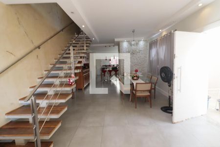 Sala de casa à venda com 3 quartos, 250m² em Centro, Osasco