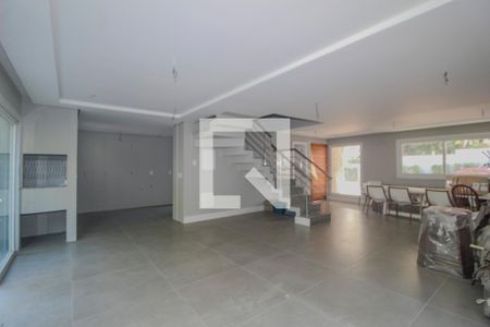 Sala de casa de condomínio para alugar com 3 quartos, 300m² em Pedra Redonda, Porto Alegre