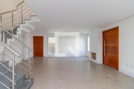 Sala de casa de condomínio para alugar com 3 quartos, 300m² em Pedra Redonda, Porto Alegre