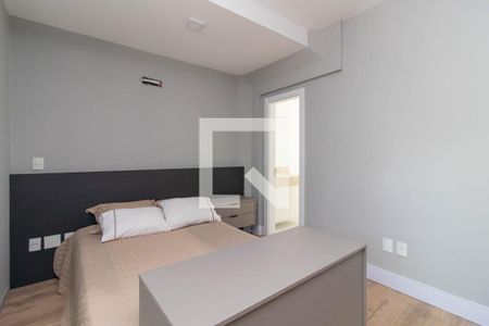 Quarto 1 de casa de condomínio para alugar com 3 quartos, 300m² em Pedra Redonda, Porto Alegre