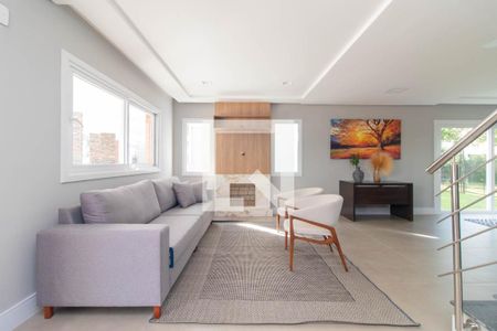 Sala de casa de condomínio para alugar com 3 quartos, 300m² em Pedra Redonda, Porto Alegre