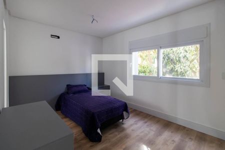 Quarto 1 de casa de condomínio para alugar com 3 quartos, 330m² em Pedra Redonda, Porto Alegre