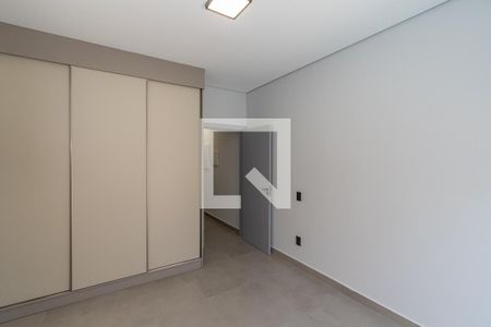 Suite de casa de condomínio à venda com 3 quartos, 141m² em Residencial Real Park Sumaré, Sumaré