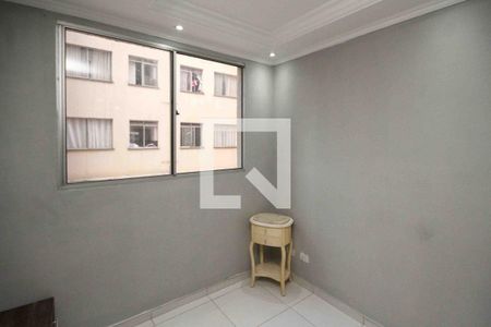 Sala de apartamento para alugar com 2 quartos, 44m² em Jardim Santa Teresinha, São Paulo