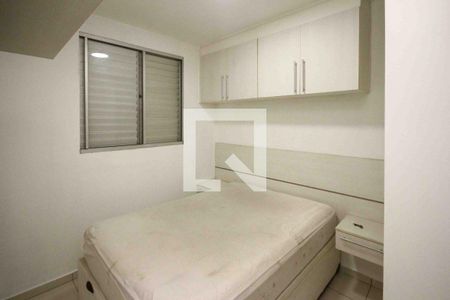 Quarto de apartamento para alugar com 2 quartos, 44m² em Jardim Santa Teresinha, São Paulo