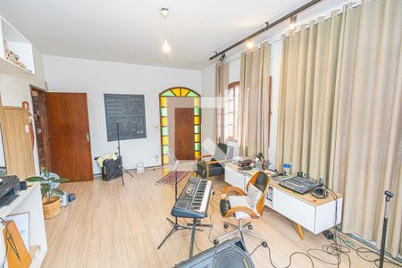 Sala de casa à venda com 5 quartos, 365m² em São Sebastião, Belo Horizonte