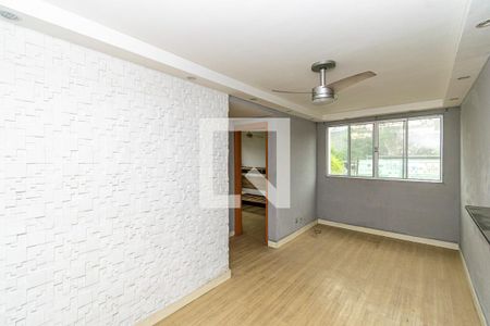 Sala de apartamento para alugar com 2 quartos, 50m² em Vigário Geral, Rio de Janeiro