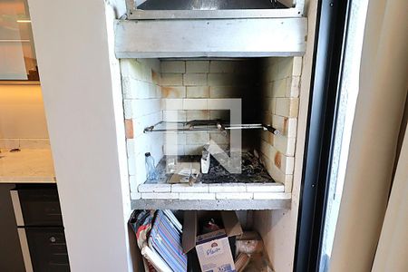 Sala  cozinha americana integrada de casa de condomínio para alugar com 2 quartos, 196m² em Mário Quintana, Viamão