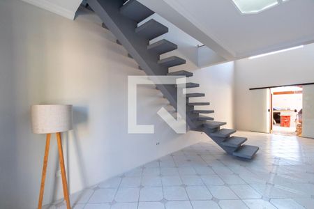 Casa para alugar com 3 quartos, 240m² em Vila Hortência, Sorocaba