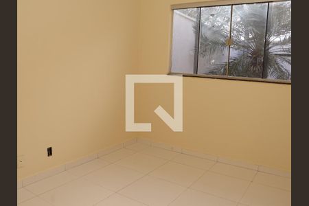 Casa à venda com 3 quartos, 102m² em Residencial Morada dos Ipes, Goiânia