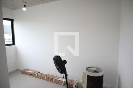 quarto 2 suite de apartamento para alugar com 2 quartos, 55m² em Camorim, Rio de Janeiro