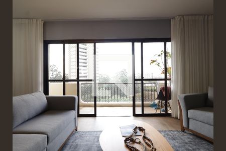 Sala de apartamento à venda com 4 quartos, 167m² em Vila Suzana, São Paulo
