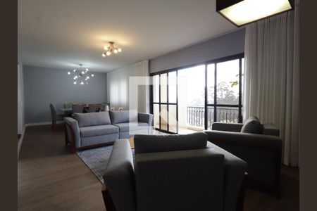 Sala de apartamento à venda com 4 quartos, 167m² em Vila Suzana, São Paulo