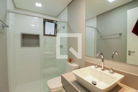 Banheiro Social de apartamento para alugar com 2 quartos, 90m² em Parada Inglesa, São Paulo