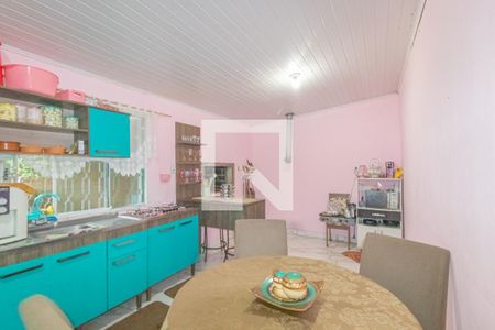 Cozinha de casa à venda com 3 quartos, 250m² em Guajuviras, Canoas