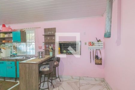 Cozinha/Churrasqueira de casa à venda com 3 quartos, 250m² em Guajuviras, Canoas