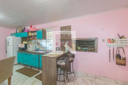Cozinha/Churrasqueira de casa à venda com 3 quartos, 250m² em Guajuviras, Canoas