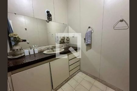 Casa para alugar com 4 quartos, 244m² em Gutierrez, Belo Horizonte