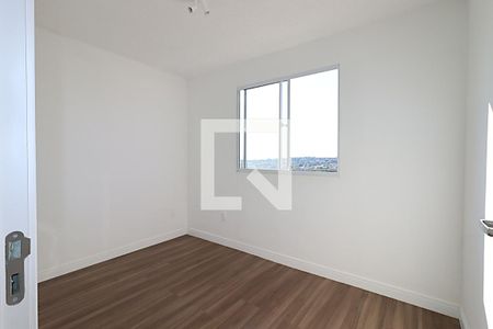 Quarto 1 de apartamento à venda com 2 quartos, 43m² em Rubem Berta, Porto Alegre