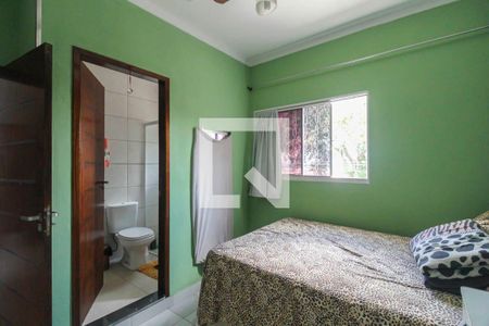 Casa à venda com 6 quartos, 174m² em Jardim Ivone, São Paulo