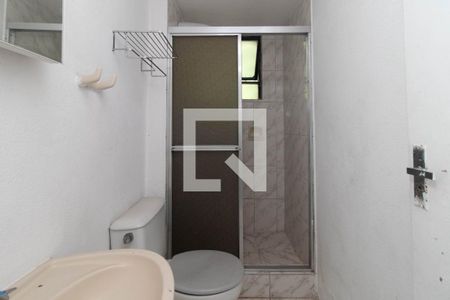 Banheiro de apartamento para alugar com 1 quarto, 49m² em Santa Tereza, Porto Alegre