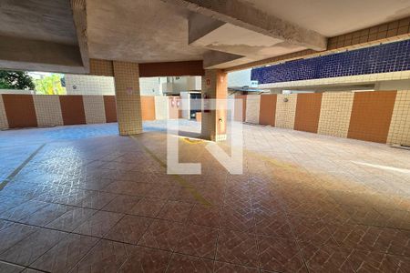 Garagem de apartamento para alugar com 1 quarto, 74m² em Vila Tupi, Praia Grande