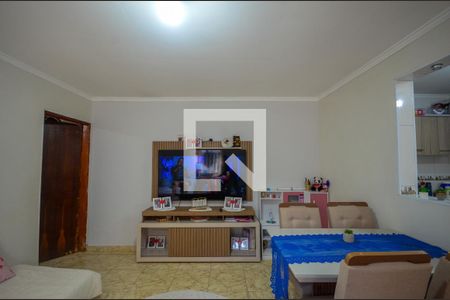 Casa para alugar com 4 quartos, 300m² em Vila Primavera, São Paulo
