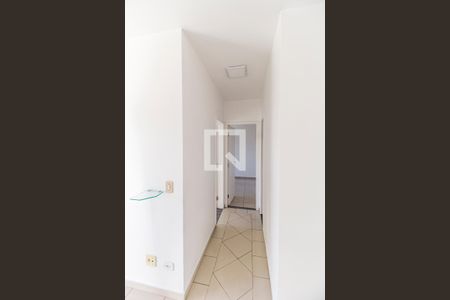 Corredor de apartamento para alugar com 1 quarto, 56m² em Jardim Sao Luiz, Barueri