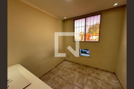 Quarto 1 de apartamento para alugar com 2 quartos, 55m² em Pavuna, Nilópolis