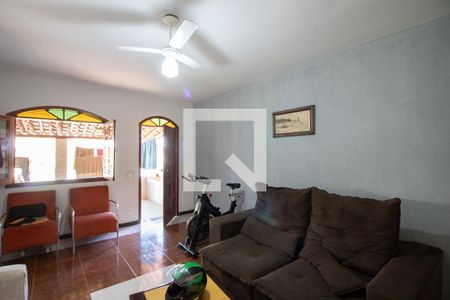 Casa à venda com 2 quartos, 2331m² em Santa Terezinha, Belo Horizonte